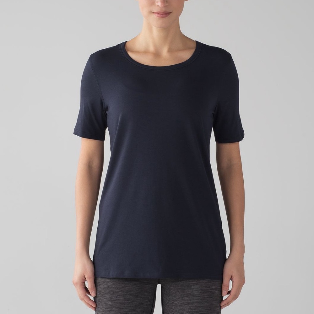 Lululemon Love Tee Crew T Shirt in Midnight Navy